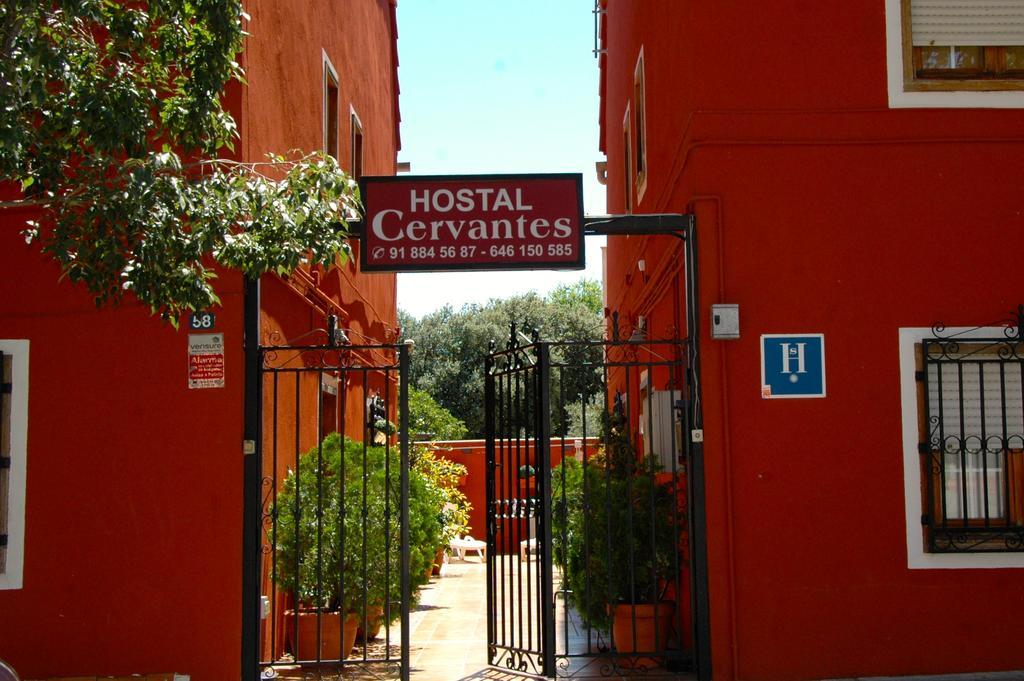 Hostal Cervantes Daganzo De Arriba Εξωτερικό φωτογραφία